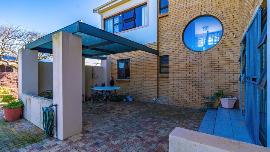 3 Bedroom Property for Sale in Kleinmond Western Cape